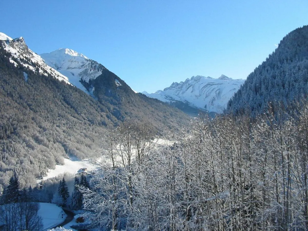 Chalet Savoyard En Bordure Des Pistes Avec Liaison Facile Vers Le Centre De Morzine - Fr-1-524-11 Villa