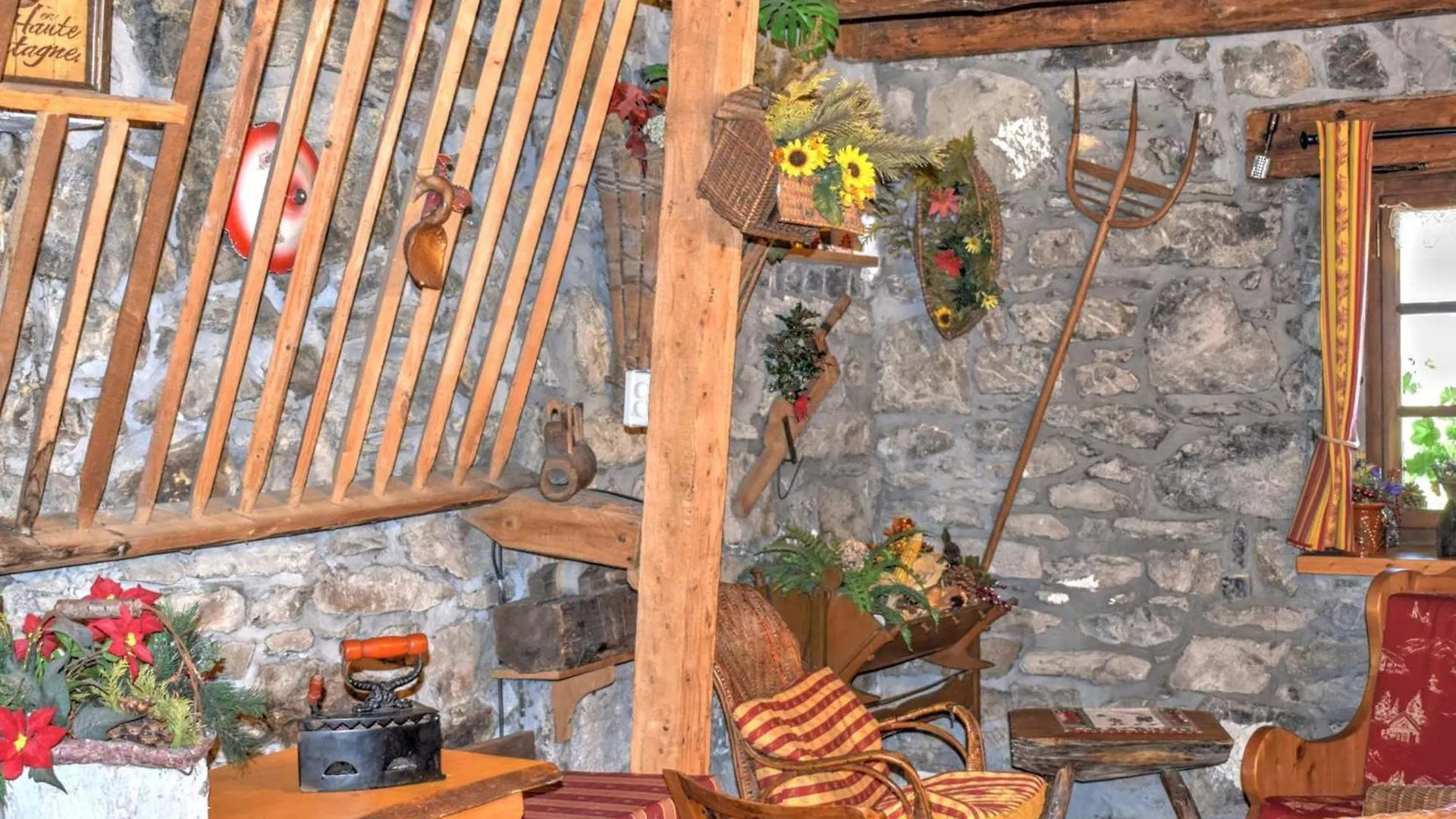 Chalet Savoyard En Bordure Des Pistes Avec Liaison Facile Vers Le Centre De Morzine - Fr-1-524-11 Villa